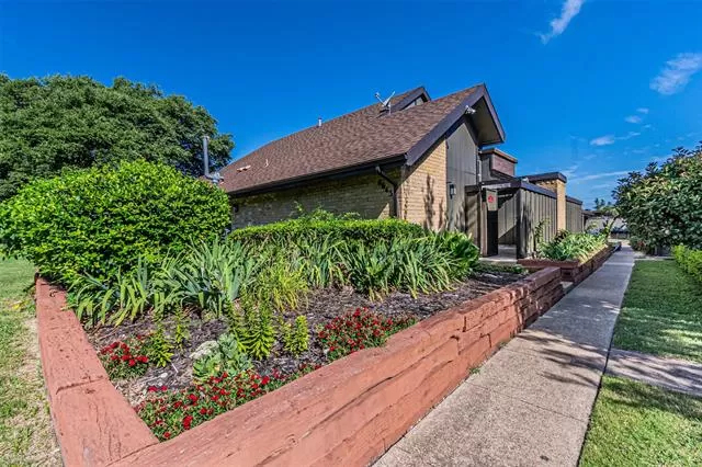 MLS: 21309757 Condo For Sale