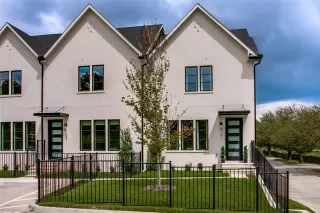 Photo #2: 21309933 Listing