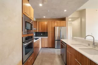 Photo #4: 21309946 Listing