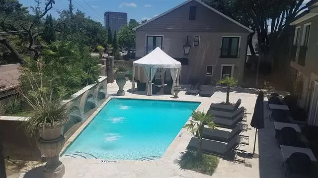 MLS: 21310020 Condo For Sale