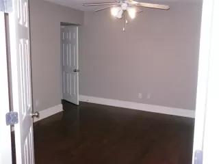 Photo #6: 21310020 Listing