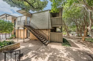 Photo #3: 21310241 Listing