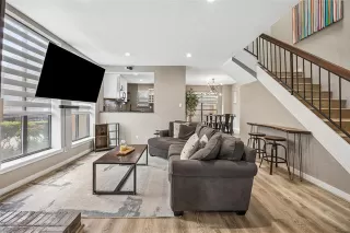 Photo #6: 21310339 Listing 