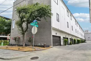 Photo #4: 21310484 Listing 