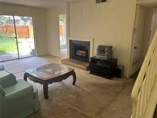 Photo #5: 21310574 Listing 