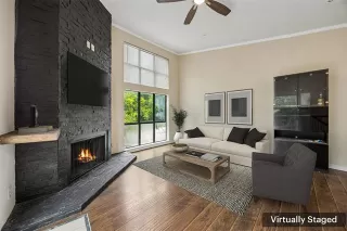 Photo #2: 21310687 Listing