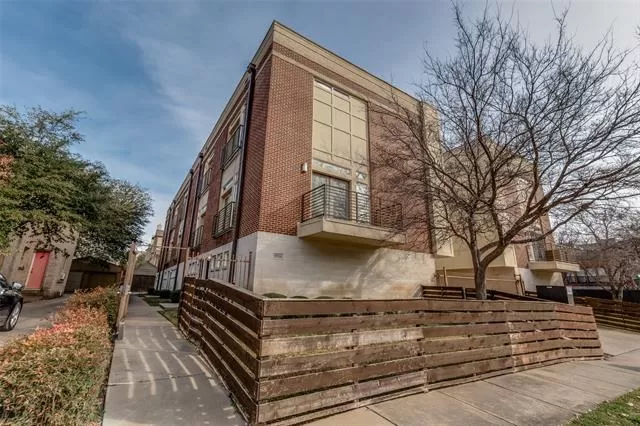 MLS: 21311146 Condo For Sale