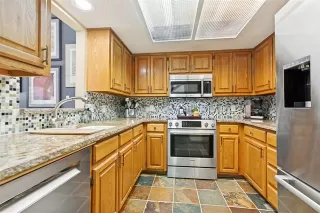 Photo #5: 21311156 Listing 