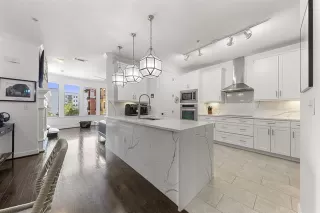 Photo #3: 21311229 Listing