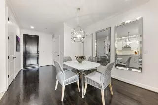 Photo #5: 21311229 Listing