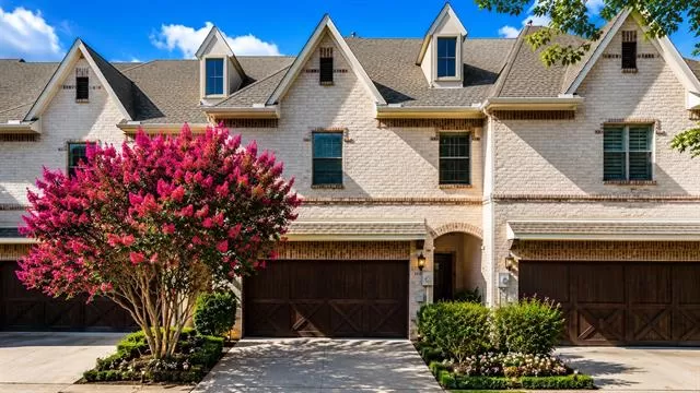 MLS: 21311429 Condo For Sale