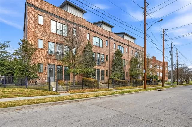 MLS: 21311450 Condo For Sale