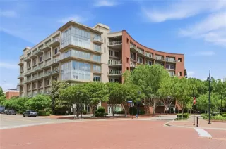More Details about MLS # 21311531 : 5055 ADDISON CIRCLE #713