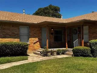Photo #6: 21312025 Listing 