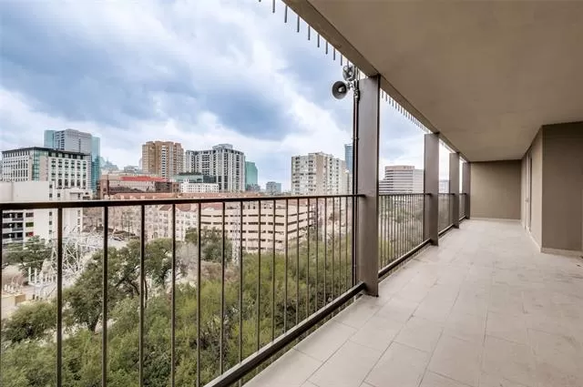 MLS: 21312520 Condo For Sale