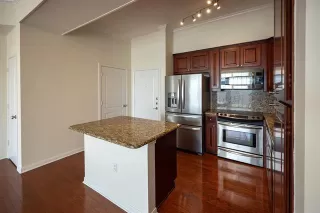Photo #5: 21312964 Listing 