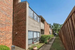 Photo #2: 21313267 Listing 
