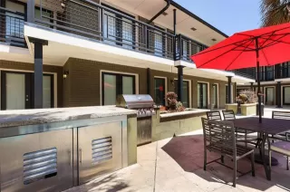 Photo #3: 21313445 Listing 