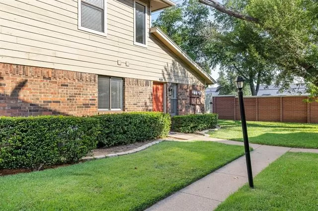 MLS: 21313874 Condo For Sale
