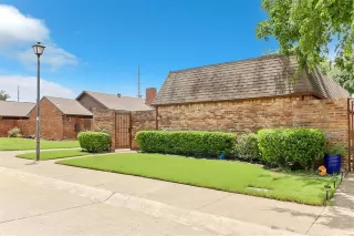 Photo #6: 21314047 Listing 