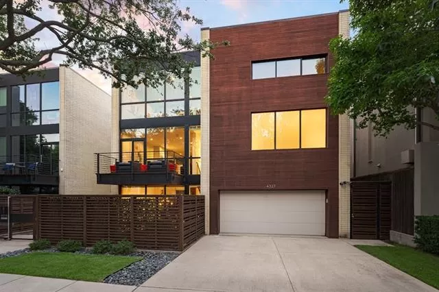 MLS: 21314212 Condo For Sale