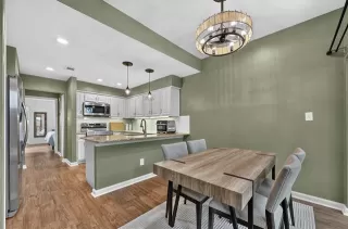 Photo #2: 21314323 Listing