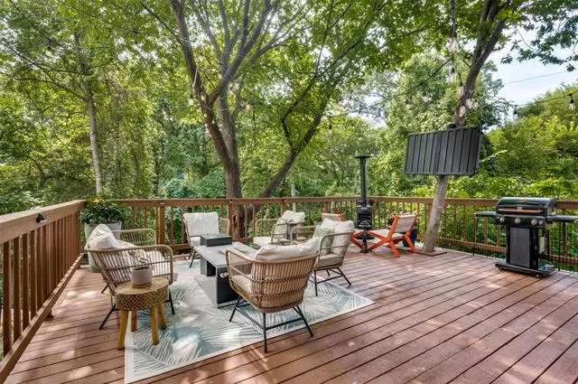 MLS: 21314842 Condo For Sale
