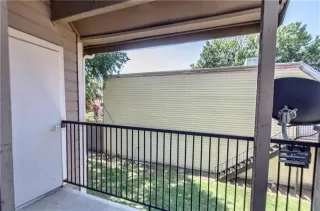 Photo #5: 21315147 Listing 