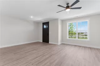 Photo #4: 21315511 Listing 