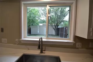 Photo #4: 21317640 Listing