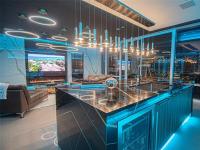 More Details about MLS # 20398226 : 2408 VICTORY PARK LANE #1238