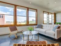 More Details about MLS # 20421872 : 2502 LIVE OAK STREET #318
